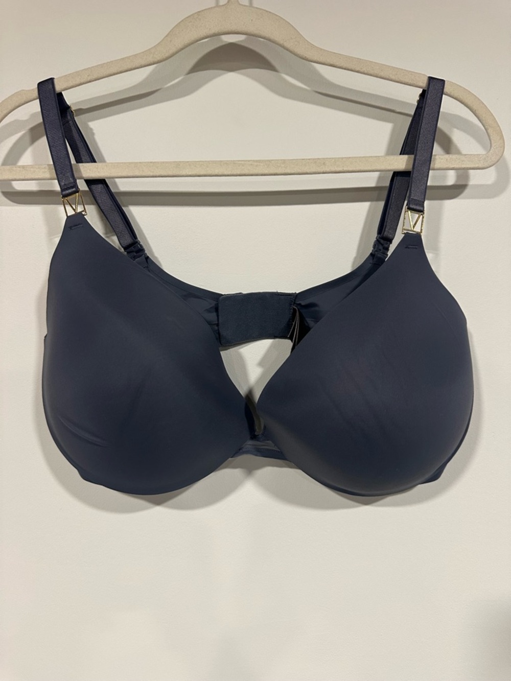 Victoria's Secret Very Sexy Uplift Plunge Bra 36DDD Gray